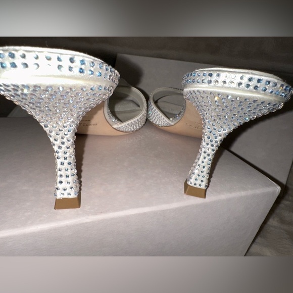 Jimmy Choo Skye 70 Sandal Ivory/Clear size 38.5 NIB! - Picture 8 of 15